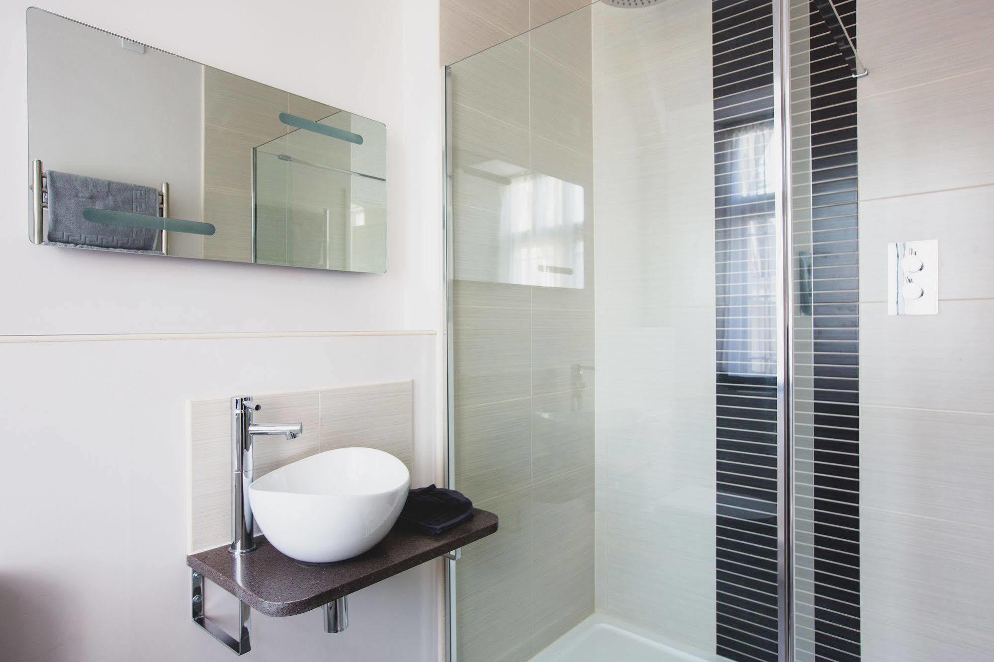The Broadmead Boutique B&B เท็นบี ภายนอก รูปภาพ