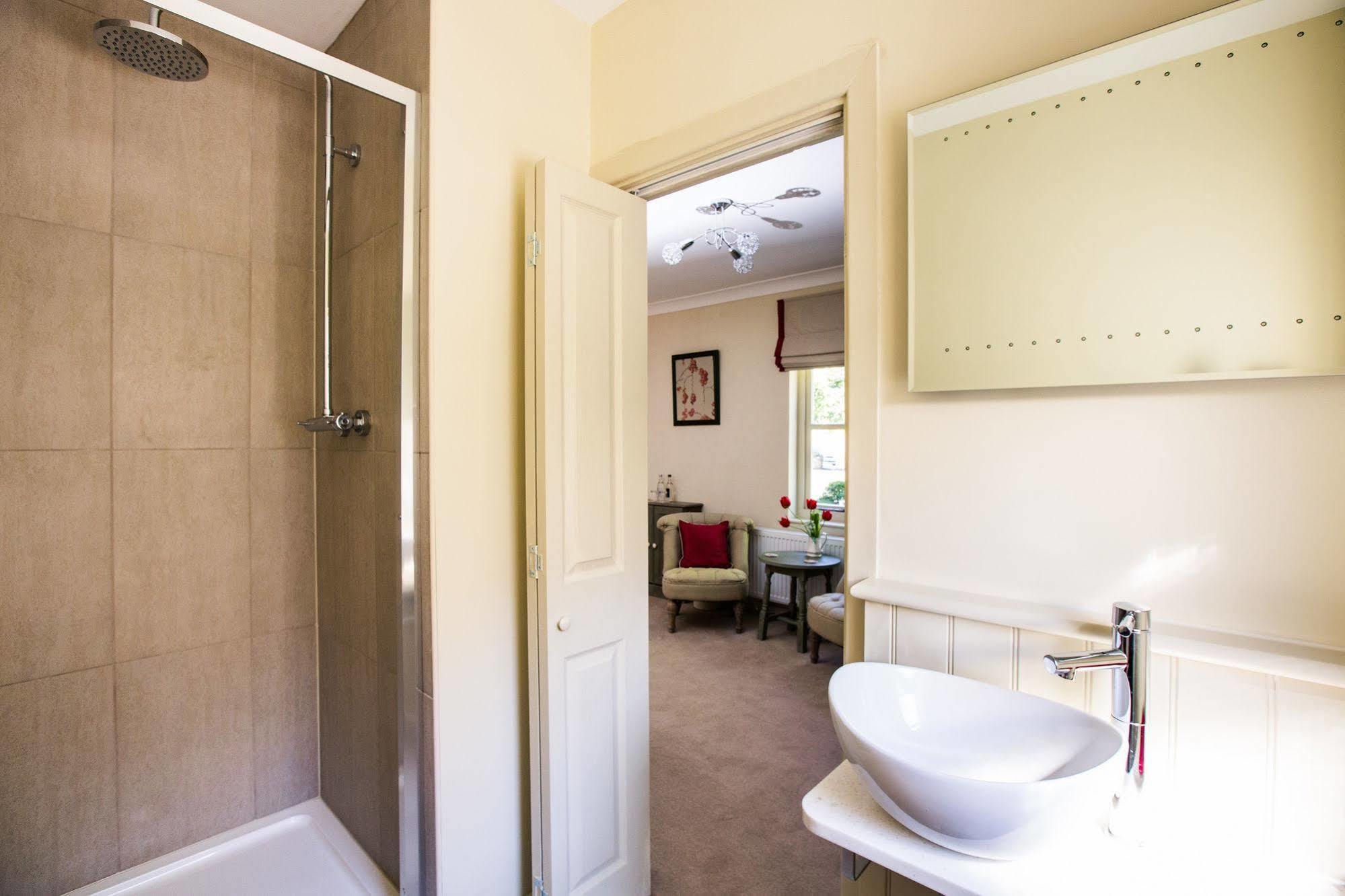 The Broadmead Boutique B&B เท็นบี ภายนอก รูปภาพ